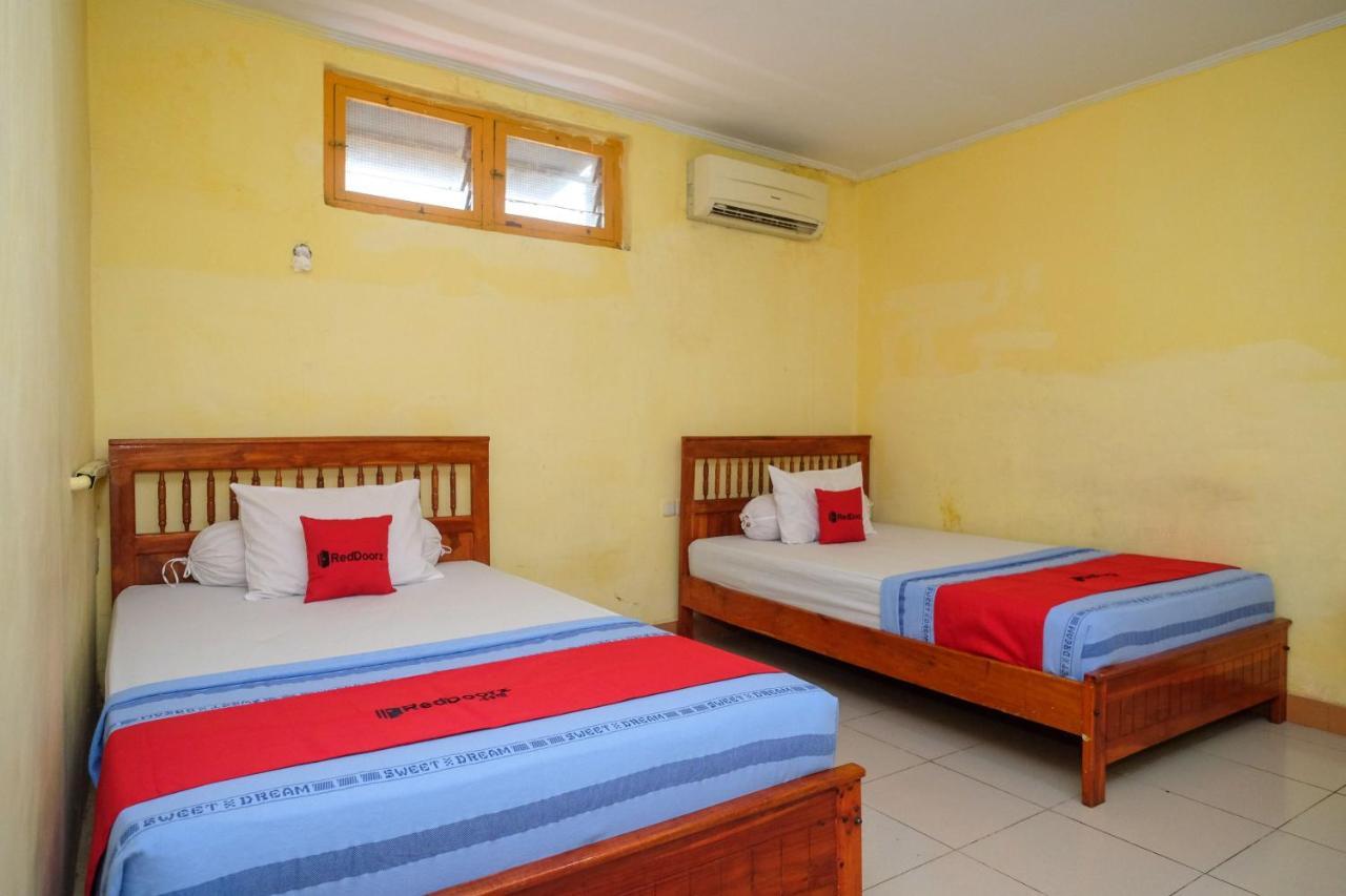 Reddoorz Near Pelabuhan Nusantara Parepare Exterior foto