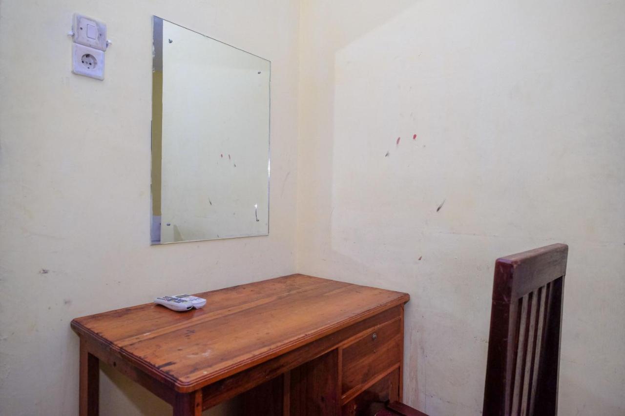 Reddoorz Near Pelabuhan Nusantara Parepare Exterior foto