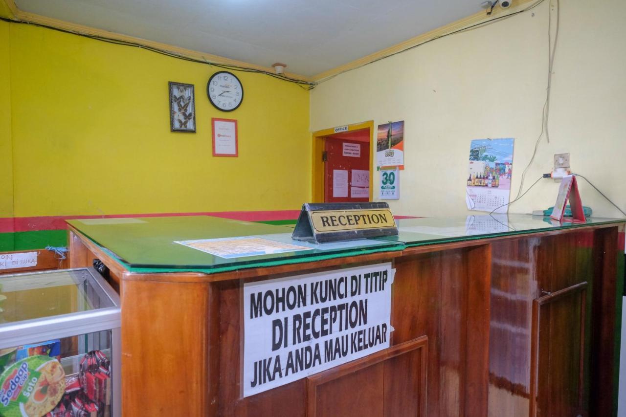 Reddoorz Near Pelabuhan Nusantara Parepare Exterior foto